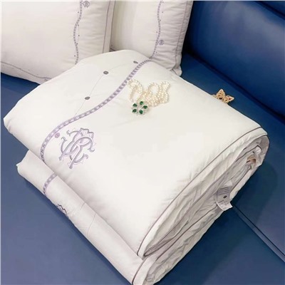 Подушки, одеяло, размеры указаны в описание