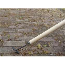 V-образный инструмент для очистки тротуарной плитки на длинной рукоятке 1400 мм