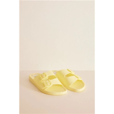 Sandalias inyectadas amarillo Snoopy